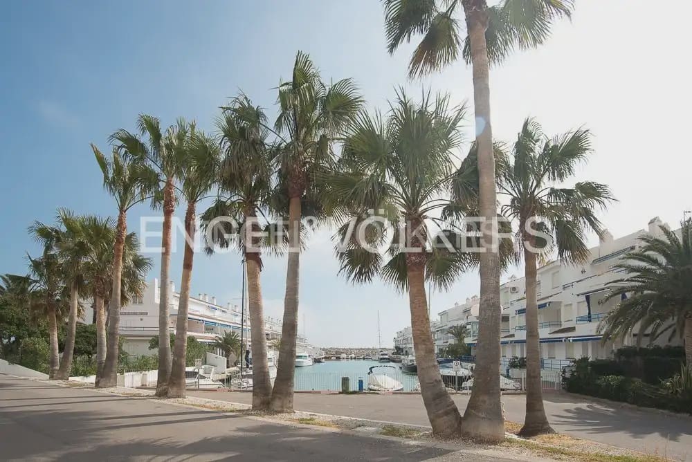 5 bedroom Villa for sale in Alcala de Xivert with pool garage - € 820,000 (Ref: 10124891)