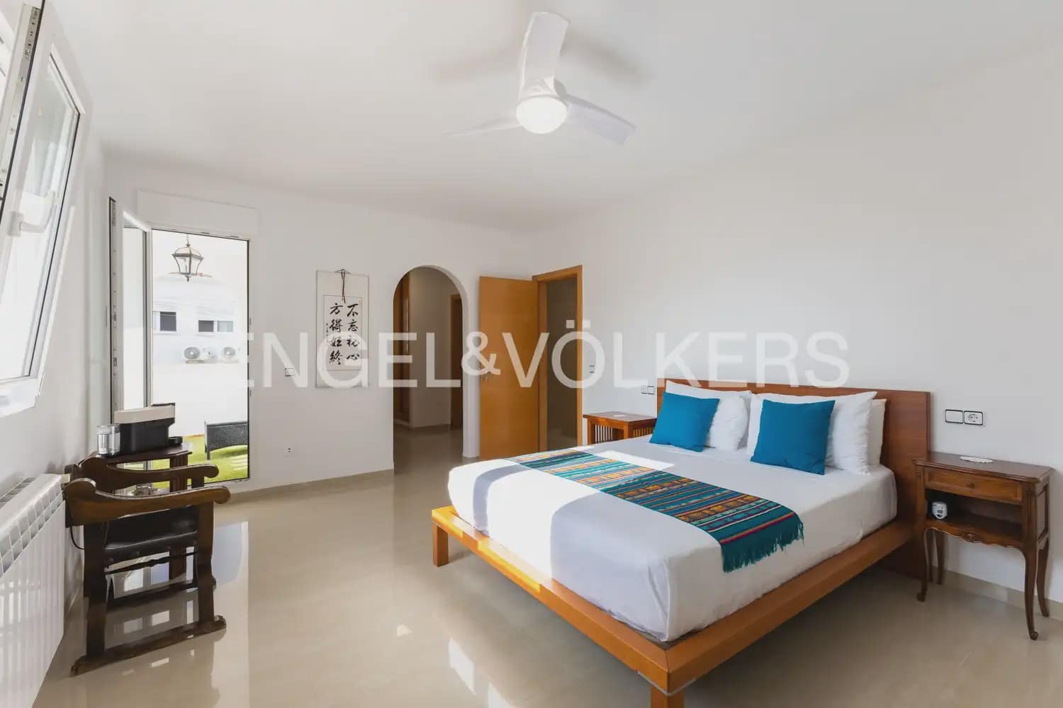 5 bedroom Villa for sale in Alcala de Xivert with pool garage - € 820,000 (Ref: 10124891)