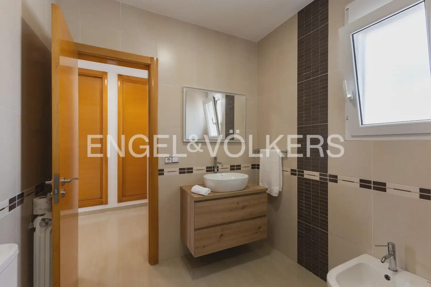 5 bedroom Villa for sale in Alcala de Xivert with pool garage - € 820,000 (Ref: 10124891)