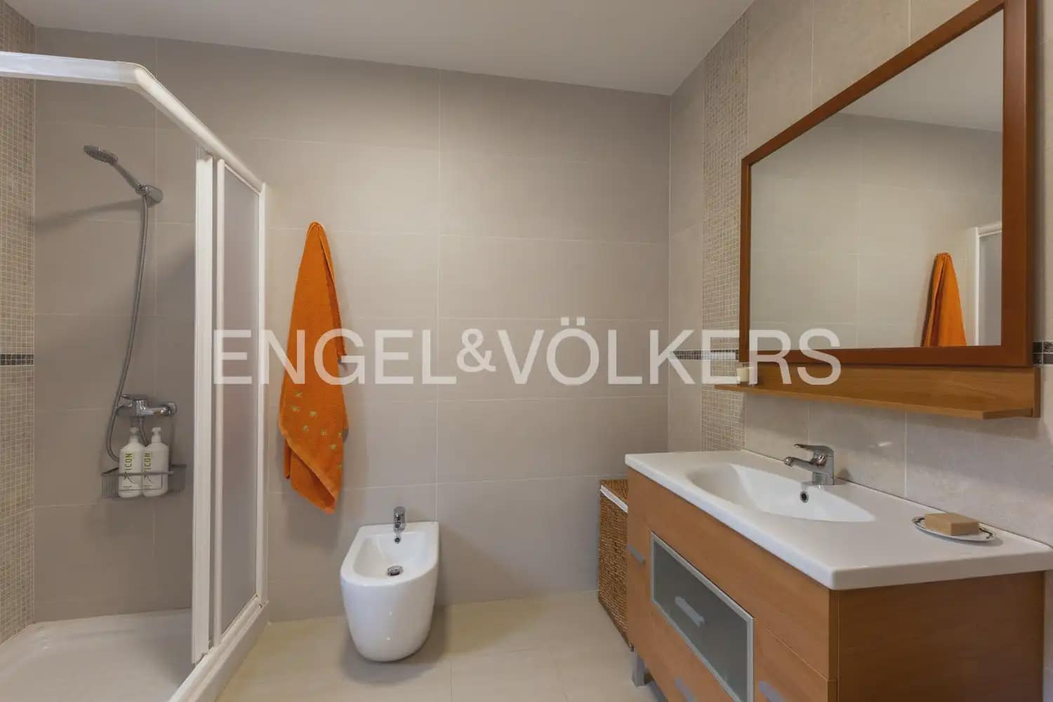 5 bedroom Villa for sale in Alcala de Xivert with pool garage - € 820,000 (Ref: 10124891)