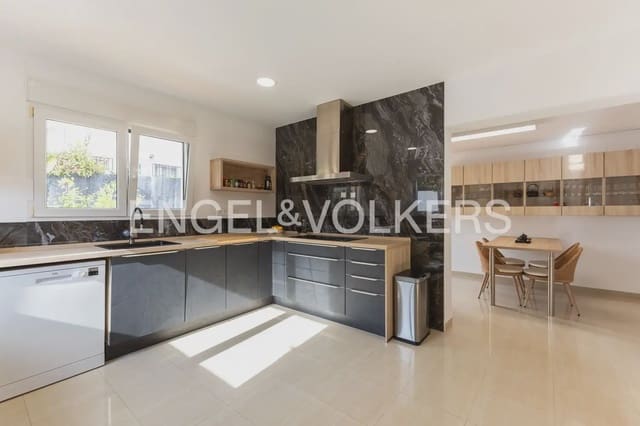 5 quarto Moradia para venda em Alcossebre, Alcalá de Xivert com piscina garagem - 820 000 € (Ref: 10124891)