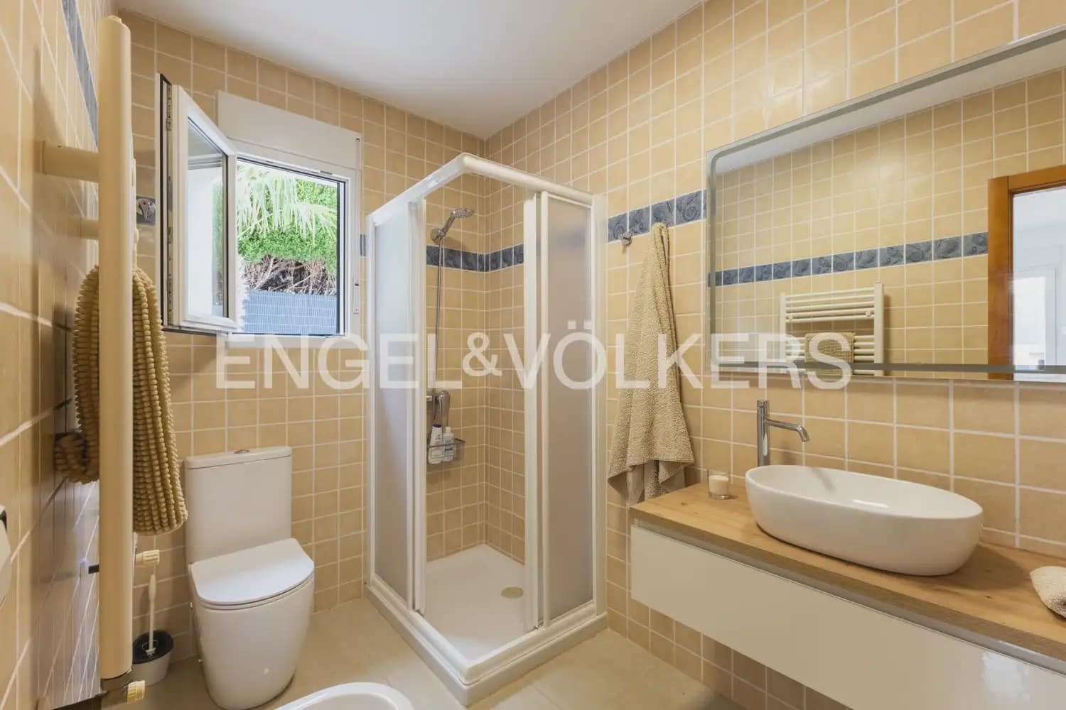 5 bedroom Villa for sale in Alcala de Xivert with pool garage - € 820,000 (Ref: 10124891)