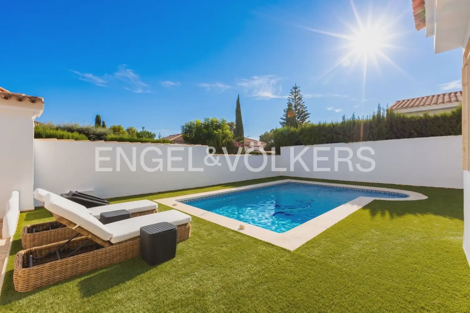5 bedroom Villa for sale in Alcala de Xivert with pool garage - € 820,000 (Ref: 10124891)