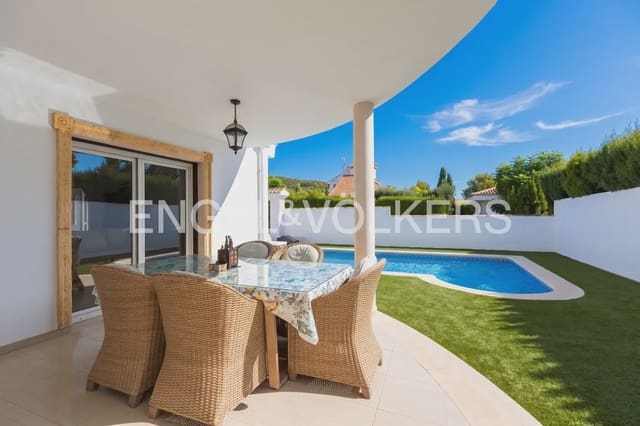 5 quarto Moradia para venda em Alcossebre, Alcalá de Xivert com piscina garagem - 820 000 € (Ref: 10124891)