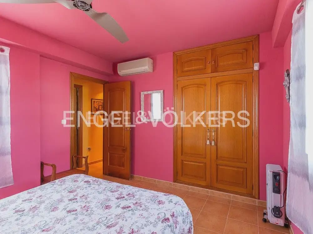 4 bedroom Villa for rent in Cullera with garage - € 2,600 (Ref: 10124892)