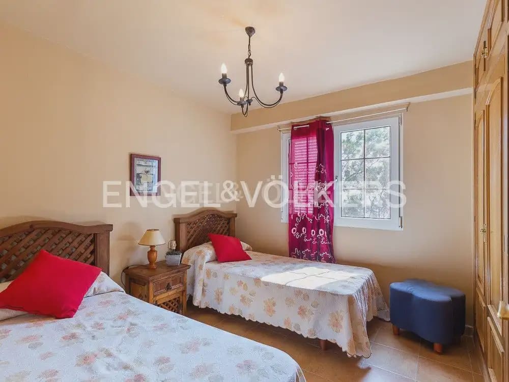 4 bedroom Villa for rent in Cullera with garage - € 2,600 (Ref: 10124892)