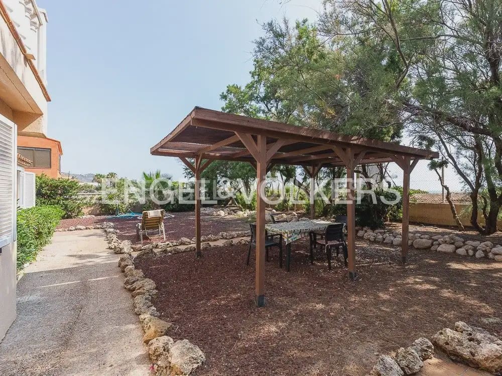 4 bedroom Villa for rent in Cullera with garage - € 2,600 (Ref: 10124892)