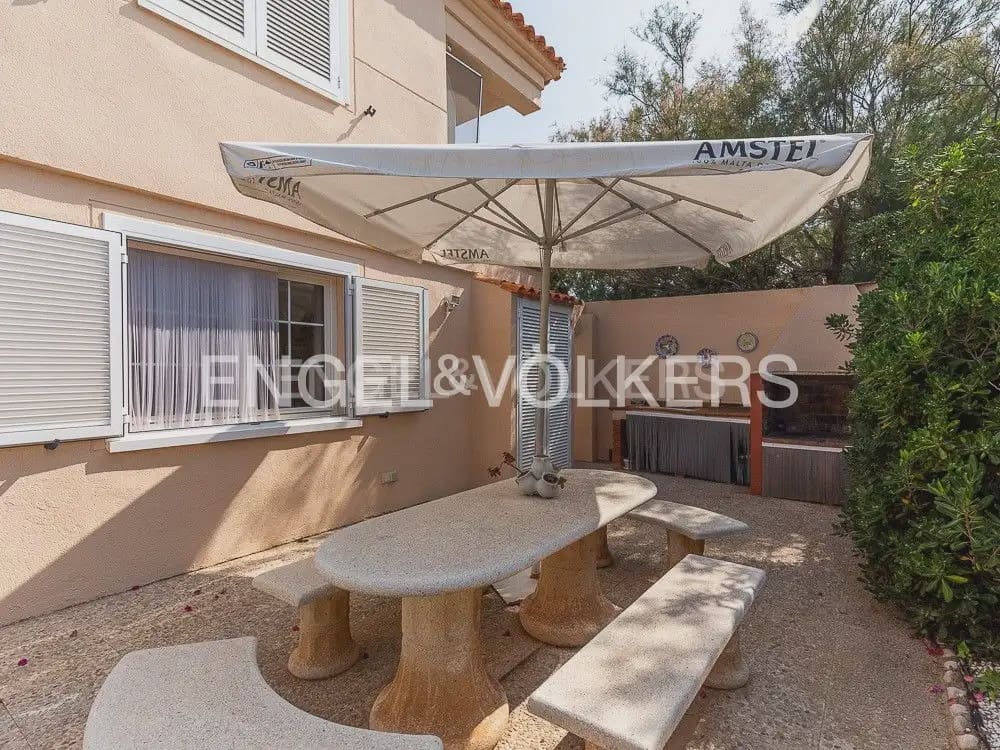 4 bedroom Villa for rent in Cullera with garage - € 2,600 (Ref: 10124892)
