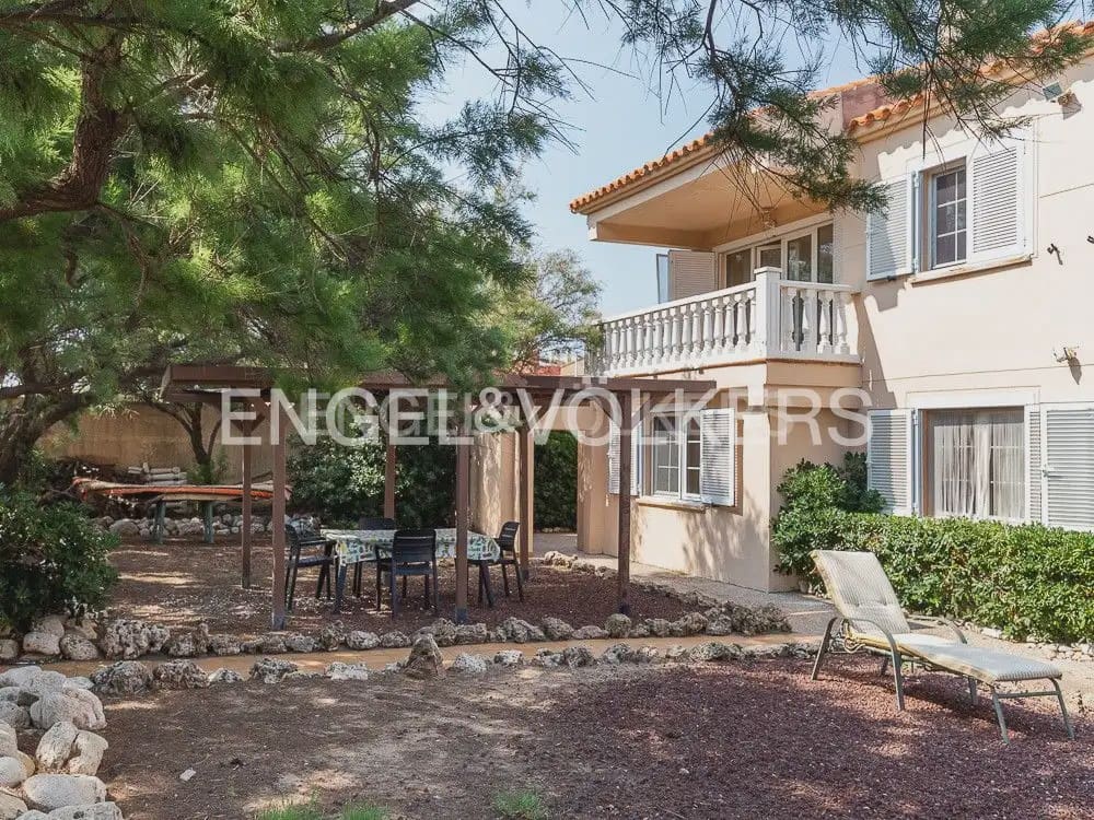 4 bedroom Villa for rent in Cullera with garage - € 2,600 (Ref: 10124892)