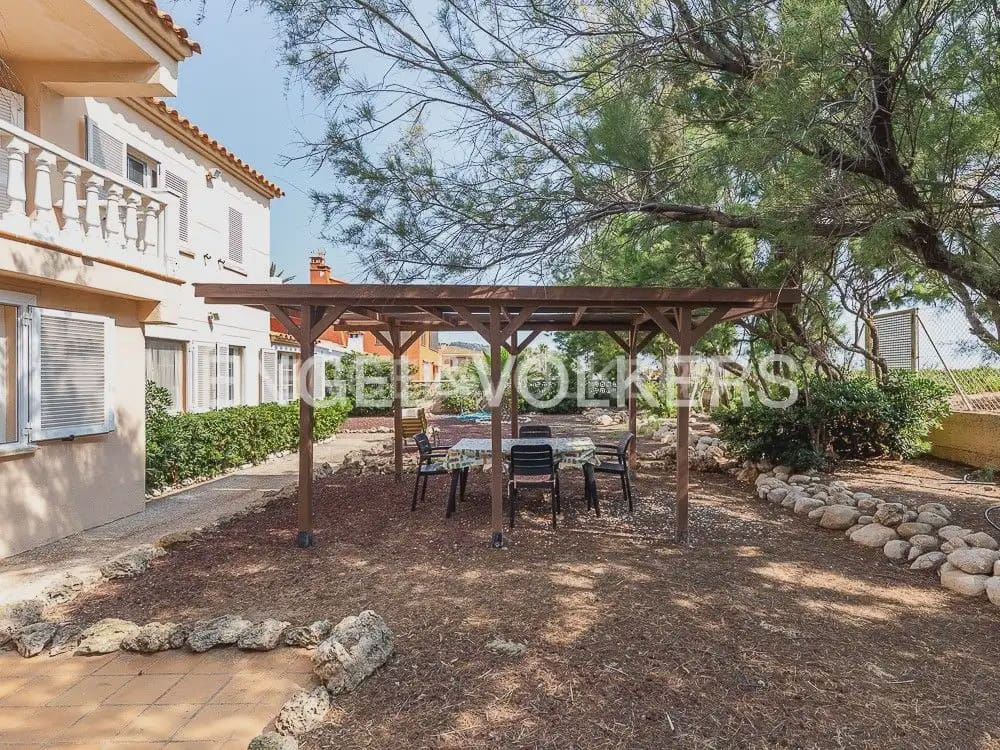 4 bedroom Villa for rent in Cullera with garage - € 2,600 (Ref: 10124892)