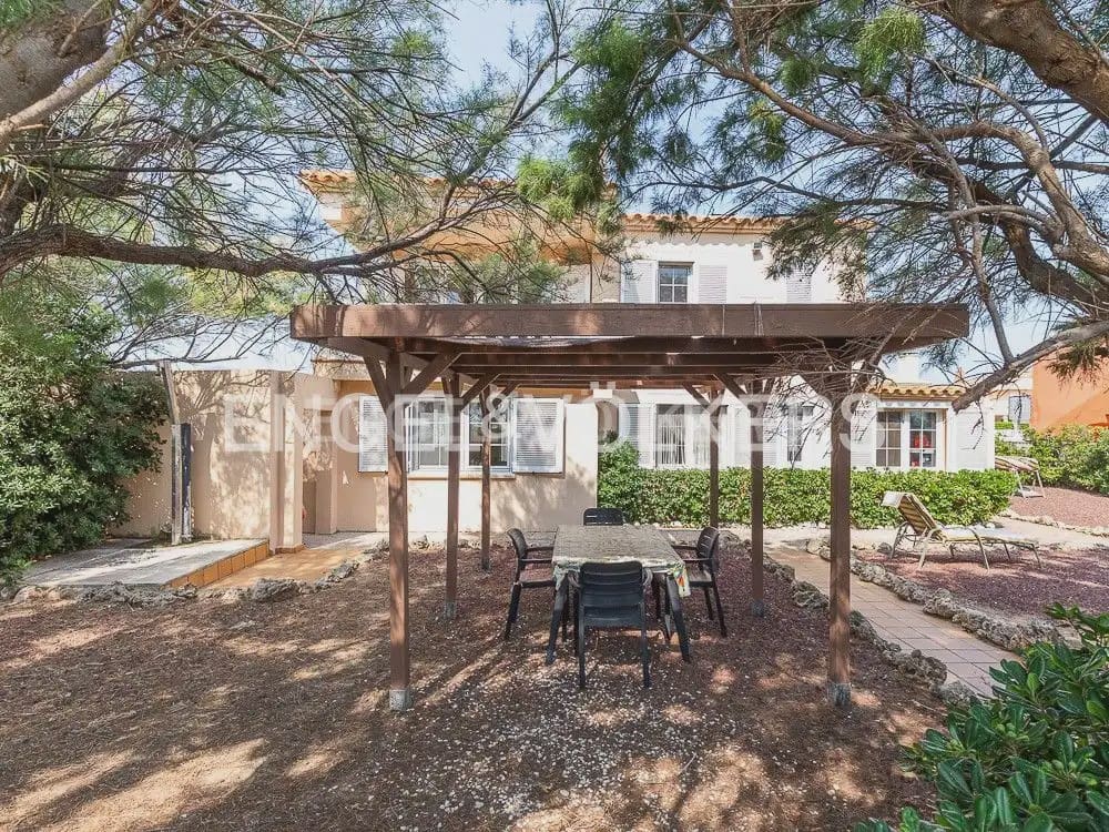 4 bedroom Villa for rent in Cullera with garage - € 2,600 (Ref: 10124892)