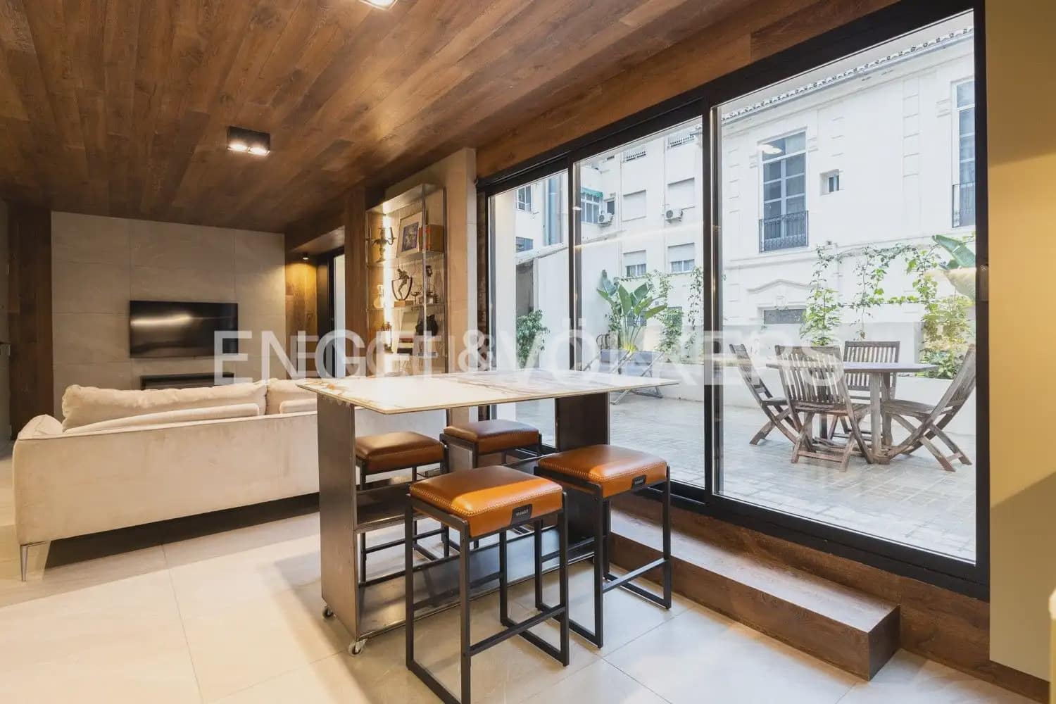 1 makuuhuone Asunto vuokrattavana paikassa Valencia kaupunki - 2 000 € (Ref: 10125077)