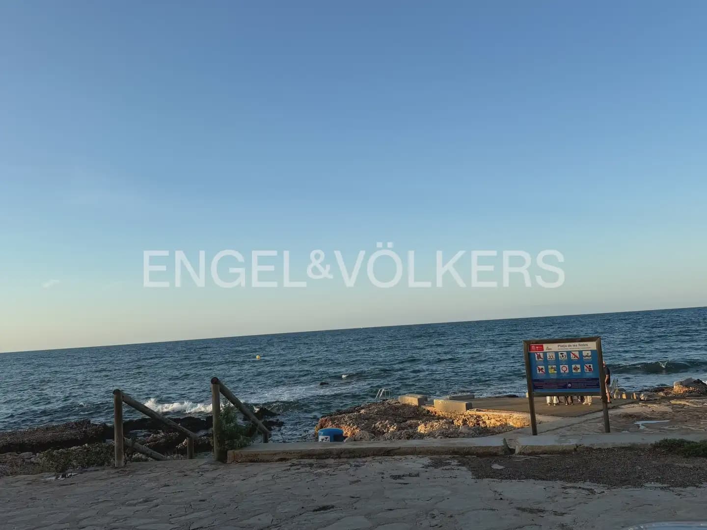 4 quarto Moradia para venda em Denia com piscina garagem - 998 000 € (Ref: 10125078)