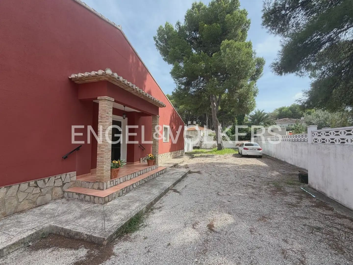 4 quarto Moradia para venda em Denia com piscina garagem - 998 000 € (Ref: 10125078)