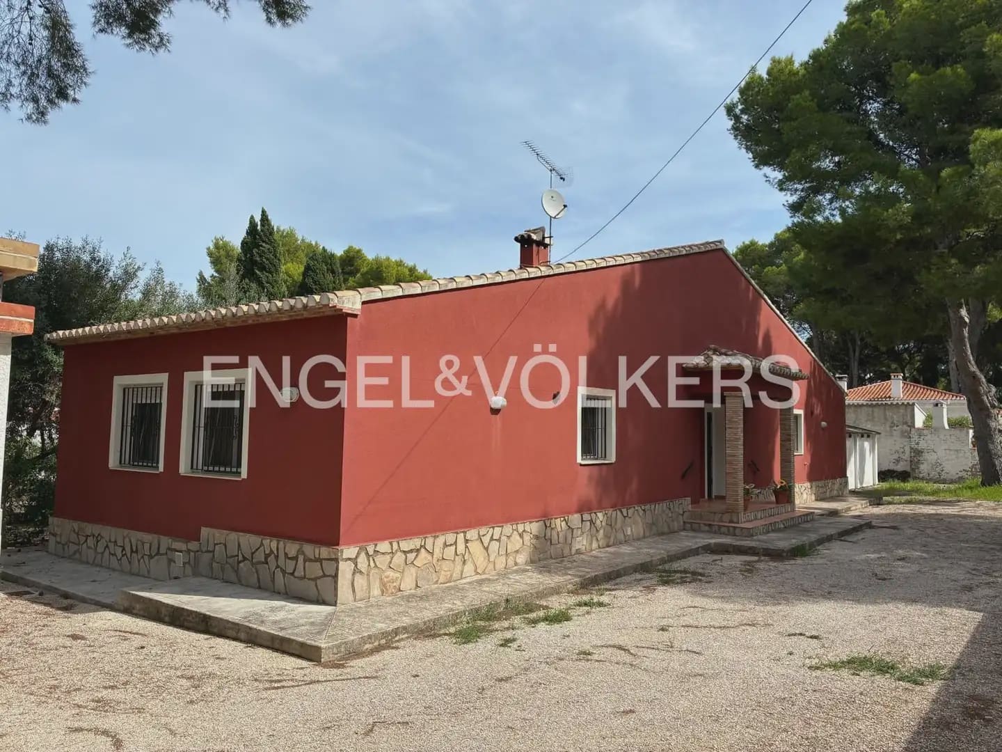 4 quarto Moradia para venda em Denia com piscina garagem - 998 000 € (Ref: 10125078)