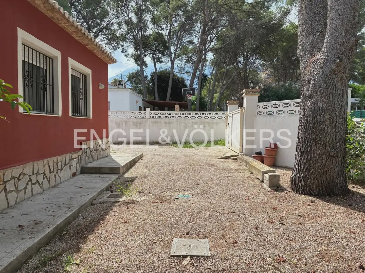 4 quarto Moradia para venda em Denia com piscina garagem - 998 000 € (Ref: 10125078)