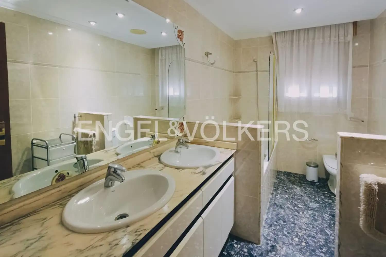4 camera da letto Appartamento da affittare in Ontinyent con garage - 1.500 € (Rif: 10127391)