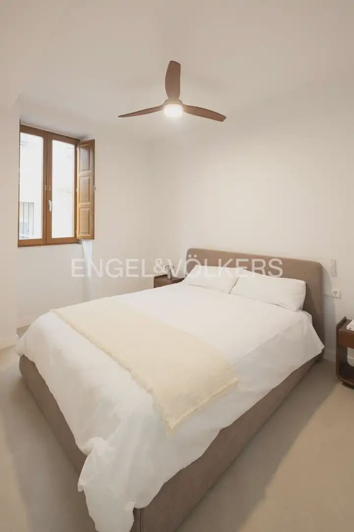 2 soverom Leilighet til leie i Valencia by - € 2 000 (Ref: 10130231)