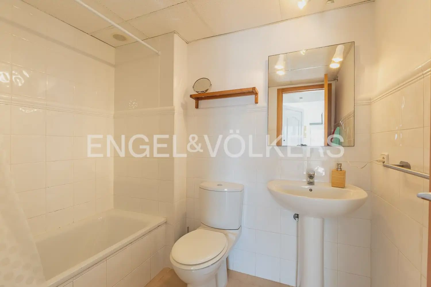 2 bedroom Penthouse for sale in Godelleta with pool garage - € 249,000 (Ref: 10130233)