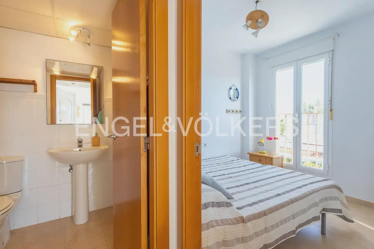 2 bedroom Penthouse for sale in Godelleta with pool garage - € 249,000 (Ref: 10130233)