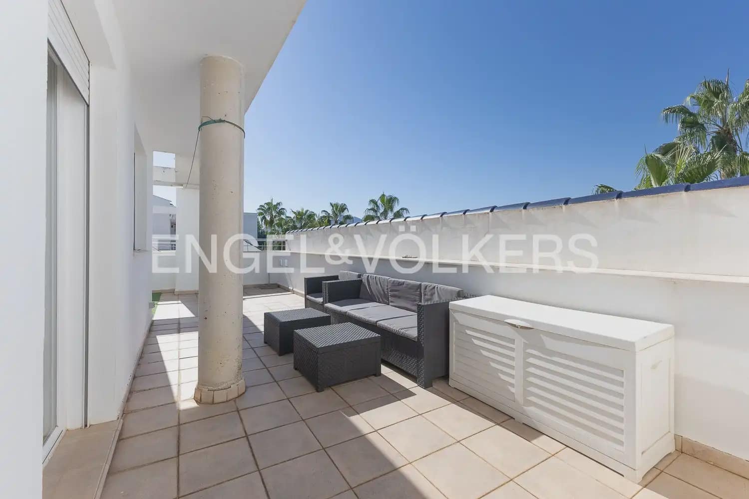 2 bedroom Penthouse for sale in Godelleta with pool garage - € 249,000 (Ref: 10130233)