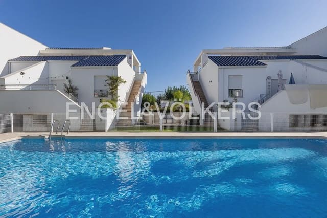 2 bedroom Penthouse for sale in Godelleta with pool garage - € 249,000 (Ref: 10130233)