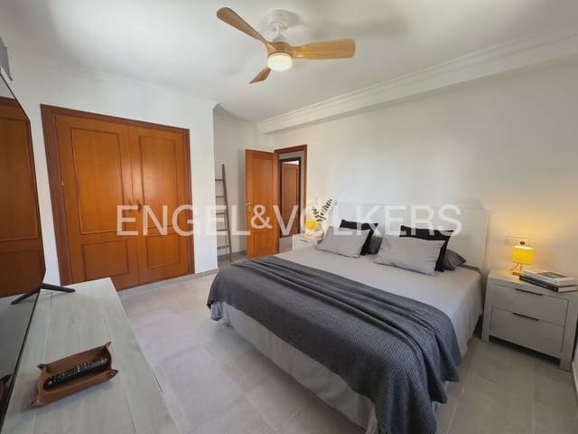 4 bedroom Semi-detached Villa for rent in Mareny Blau, Sueca with garage - € 2,200 (Ref: 10130234)