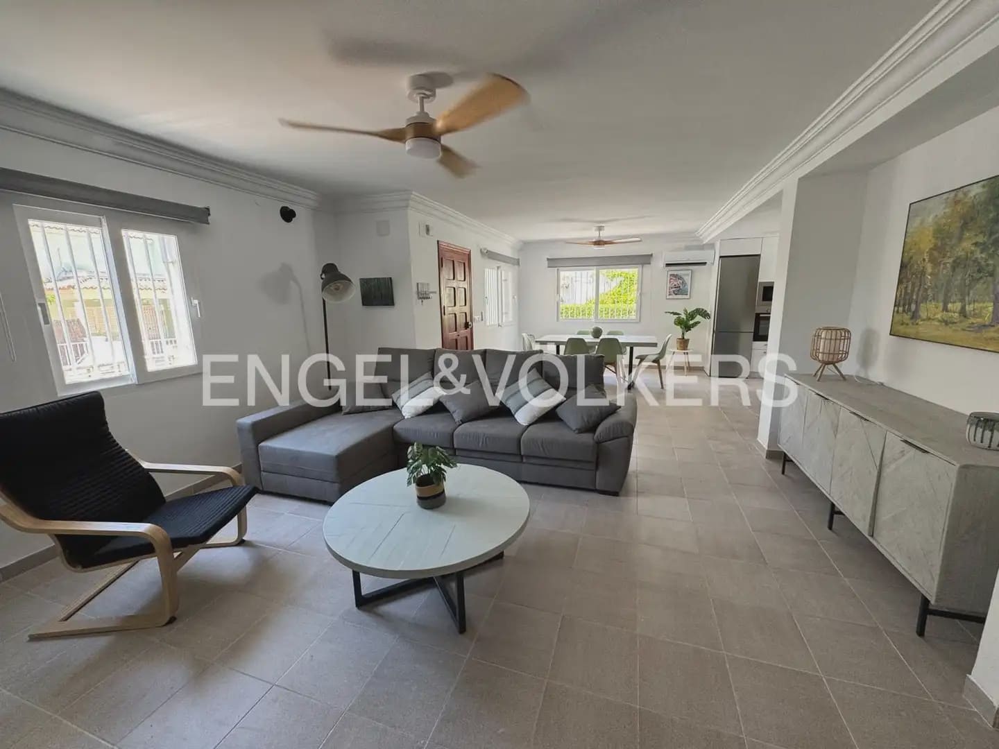 4 bedroom Semi-detached Villa for rent in Sueca with garage - € 2,200 (Ref: 10130234)