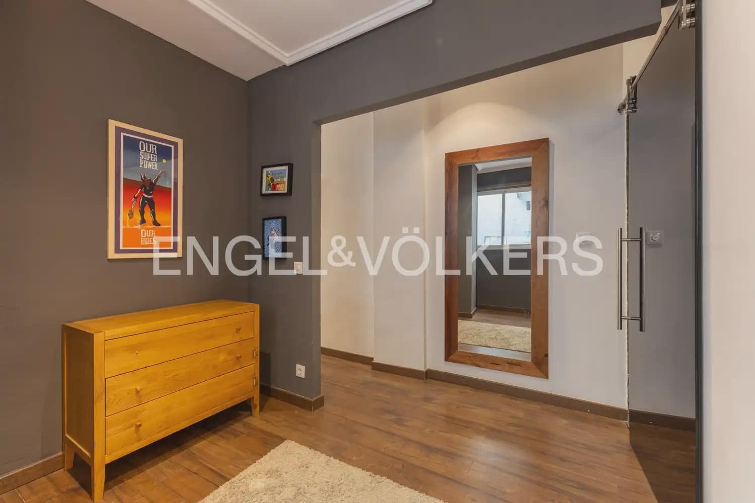 1 bedroom Flat for rent in Valencia city - € 1,300 (Ref: 10130552)