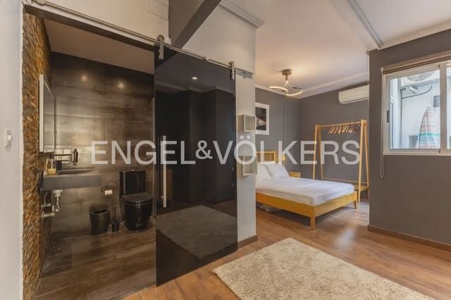 1 bedroom Flat for rent in El Mercat, Valencia city - € 1,300 (Ref: 10130552)