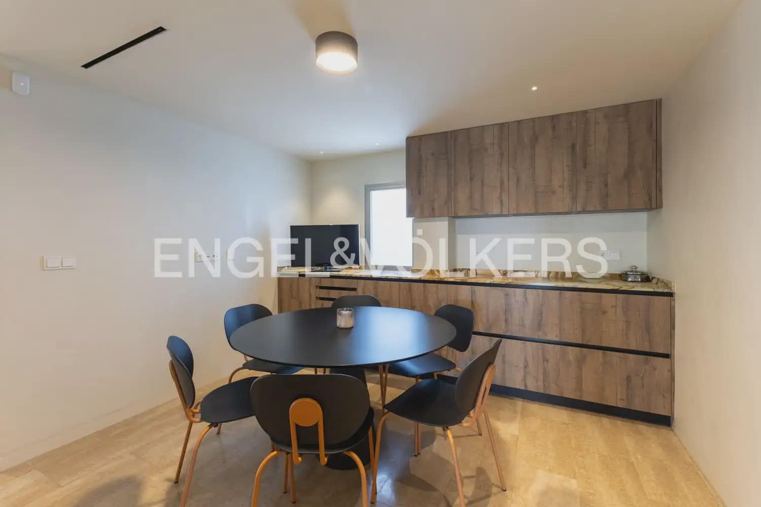 6 bedroom Villa for sale in Pucol with pool garage - € 1,990,000 (Ref: 10130554)