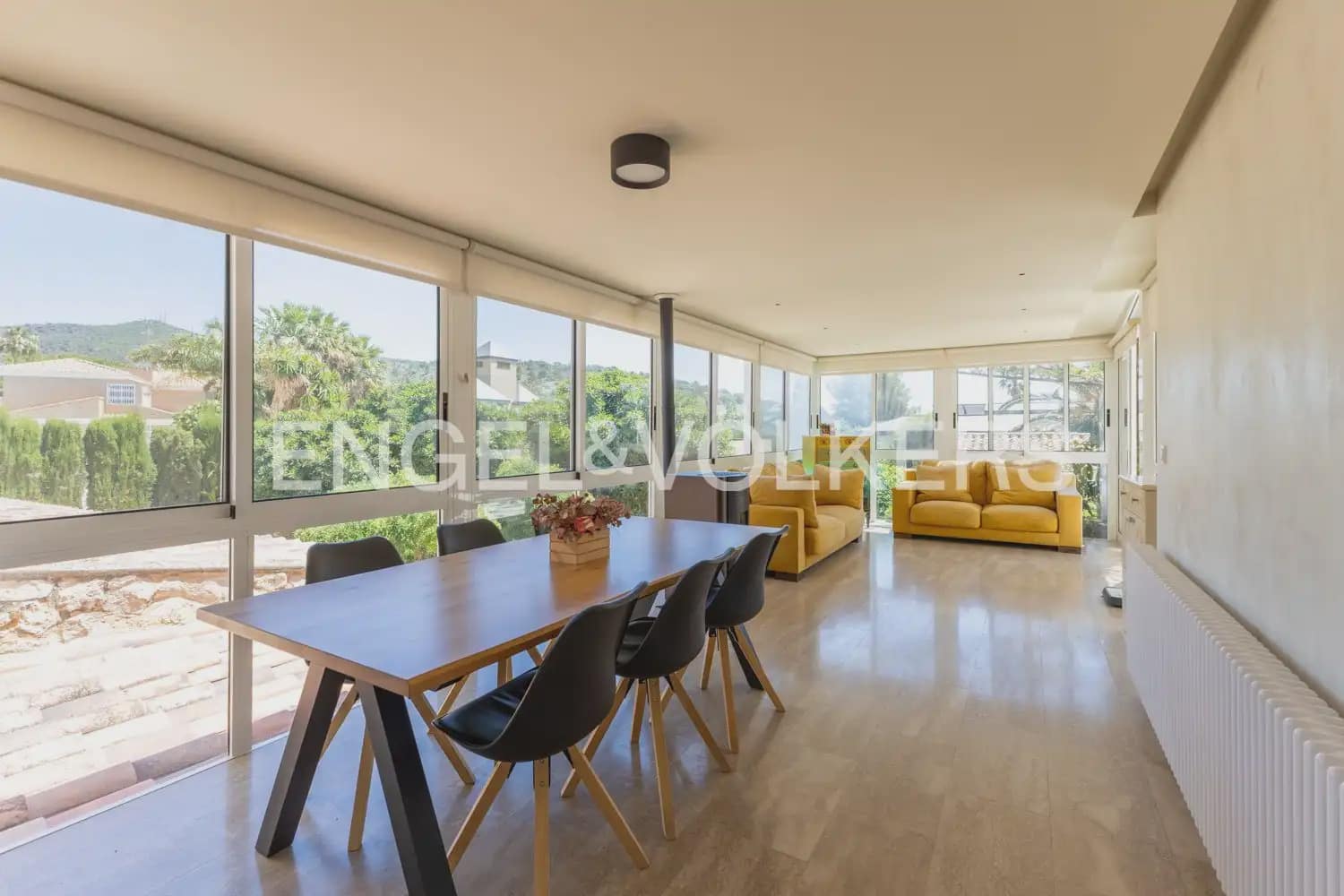 6 bedroom Villa for sale in Pucol with pool garage - € 1,990,000 (Ref: 10130554)