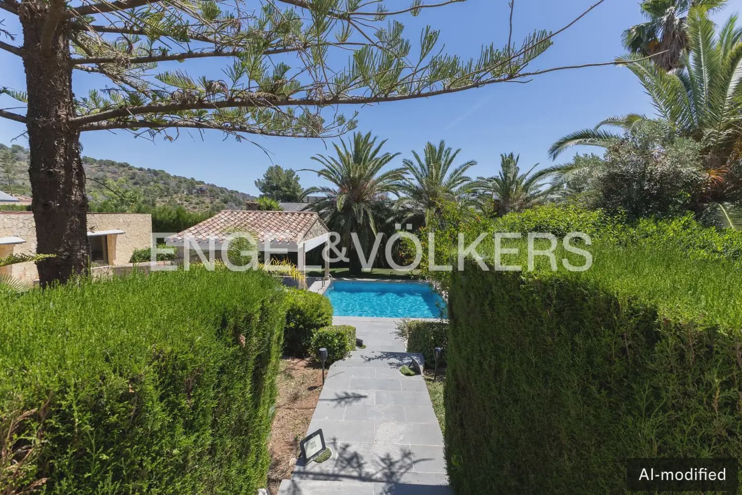 6 bedroom Villa for sale in Pucol with pool garage - € 1,990,000 (Ref: 10130554)