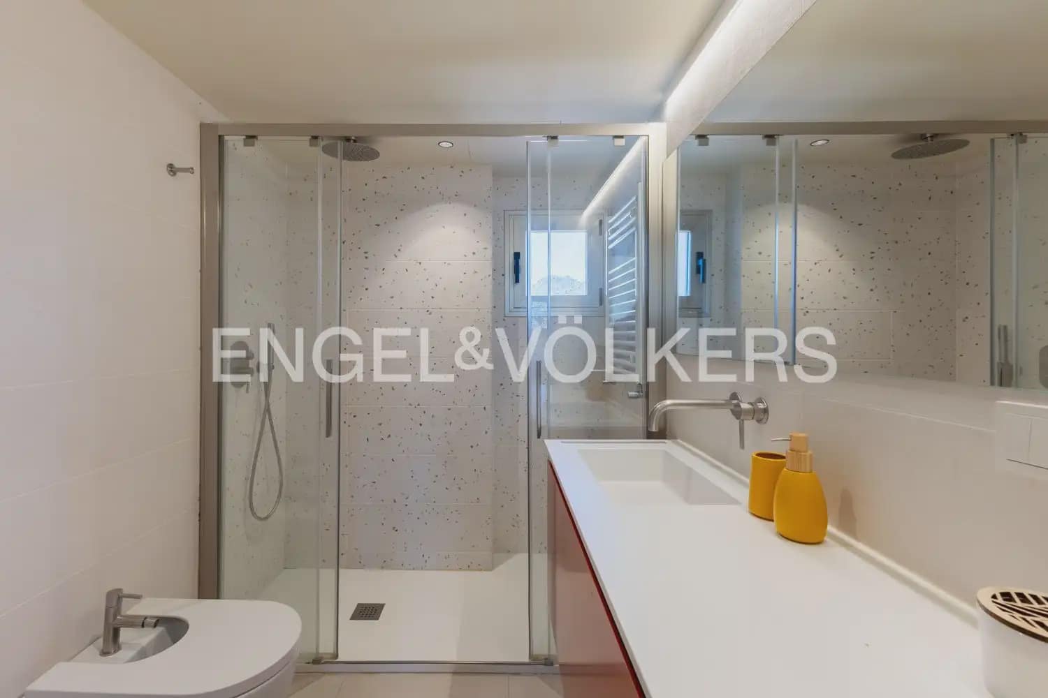 6 bedroom Villa for sale in Pucol with pool garage - € 1,990,000 (Ref: 10130554)