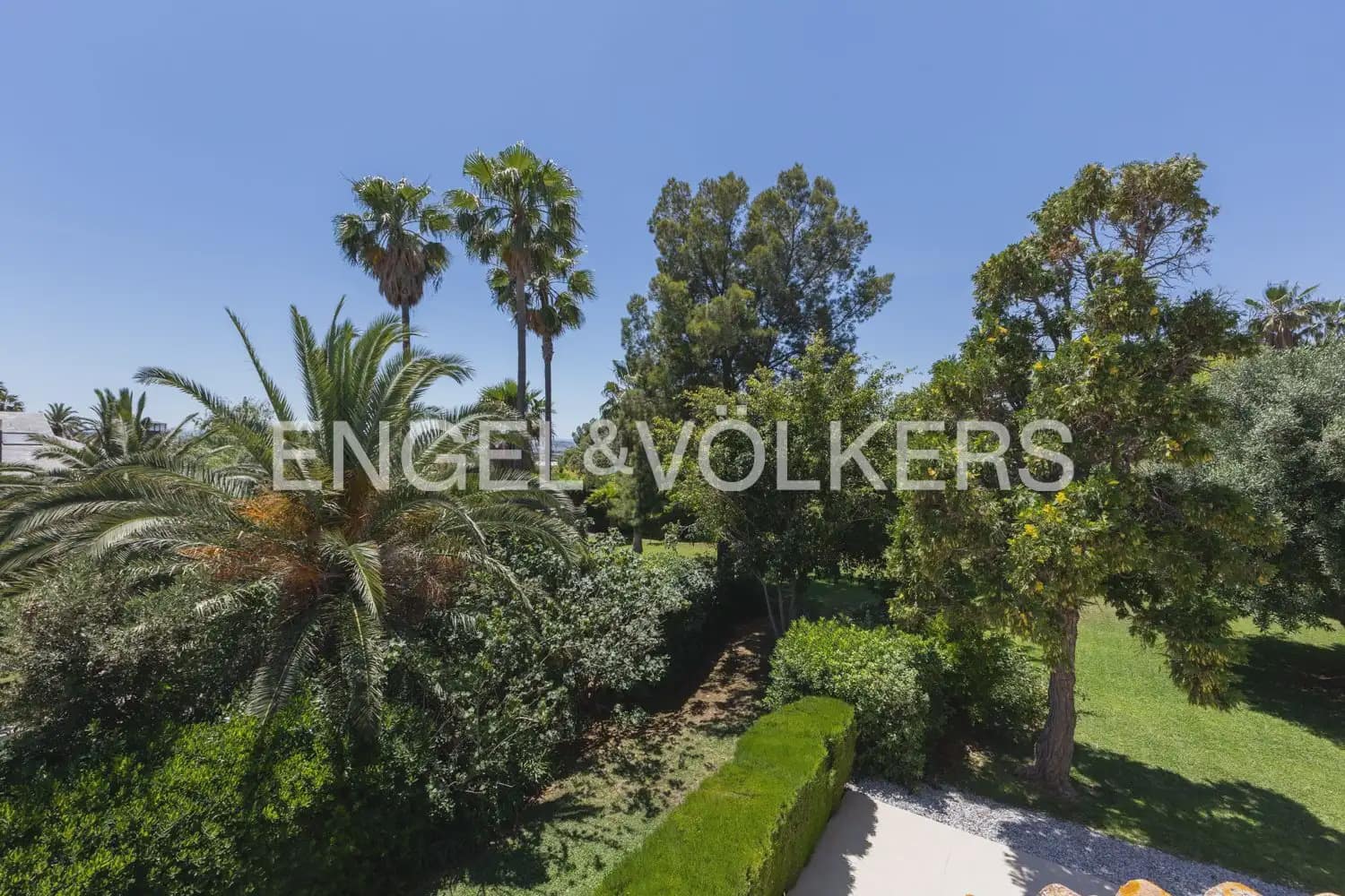 6 bedroom Villa for sale in Pucol with pool garage - € 1,990,000 (Ref: 10130554)