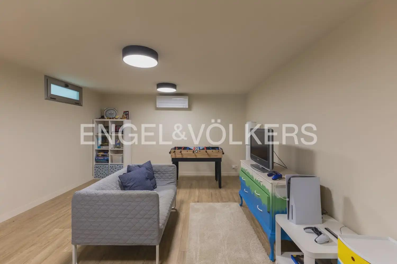 6 bedroom Villa for sale in Pucol with pool garage - € 1,990,000 (Ref: 10130554)