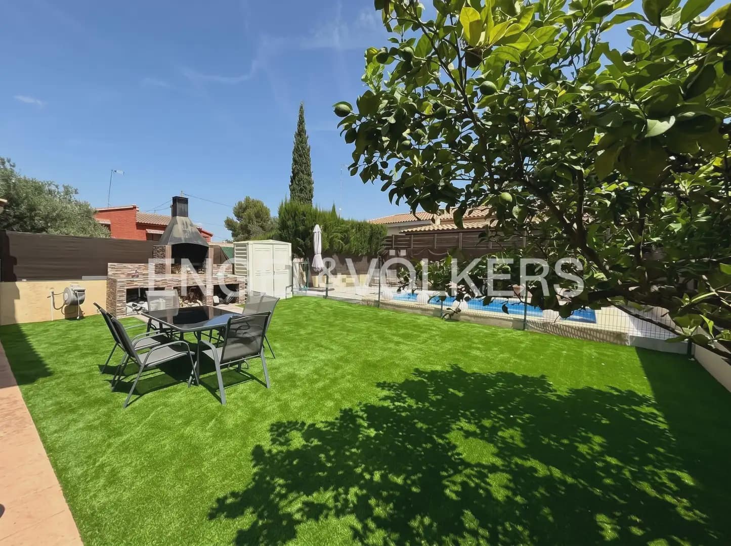 4 bedroom Semi-detached Villa for rent in San Antonio de Benageber with pool - € 2,600 (Ref: 10130555)