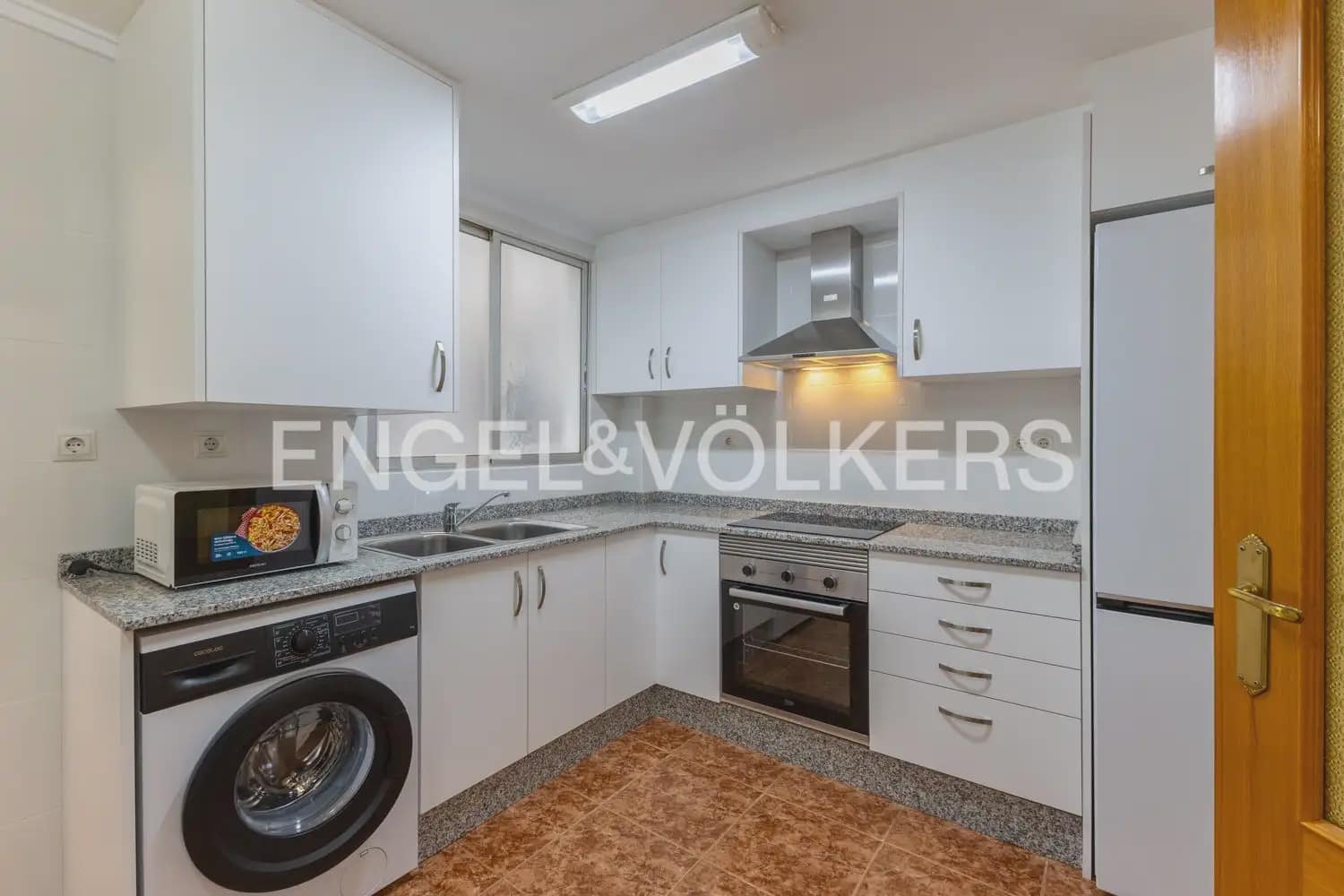2 makuuhuone Asunto vuokrattavana paikassa Valencia kaupunki - 1 400 € (Ref: 10130696)