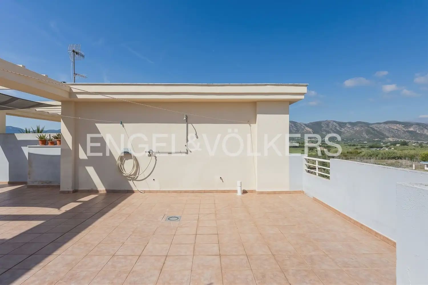 3 Zimmer Wohnung zu verkaufen in Xeraco mit Pool - 295.000 € (Ref: 10130697)