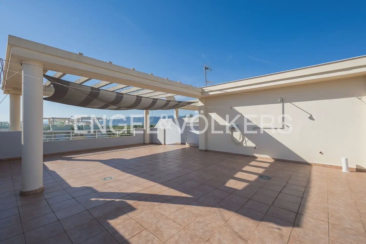 3 Zimmer Wohnung zu verkaufen in Xeraco mit Pool - 295.000 € (Ref: 10130697)