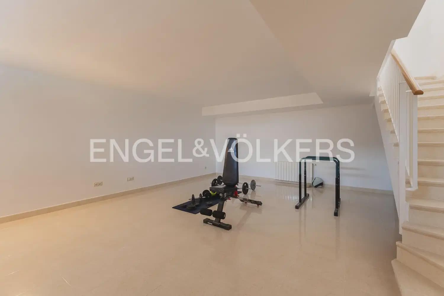 3 bedroom Terraced Villa for sale in Puig with pool garage - € 490,000 (Ref: 10130699)