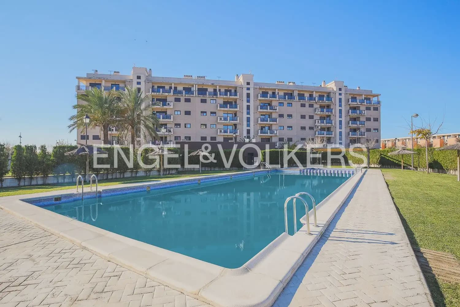 3 bedroom Terraced Villa for sale in Puig with pool garage - € 490,000 (Ref: 10130699)