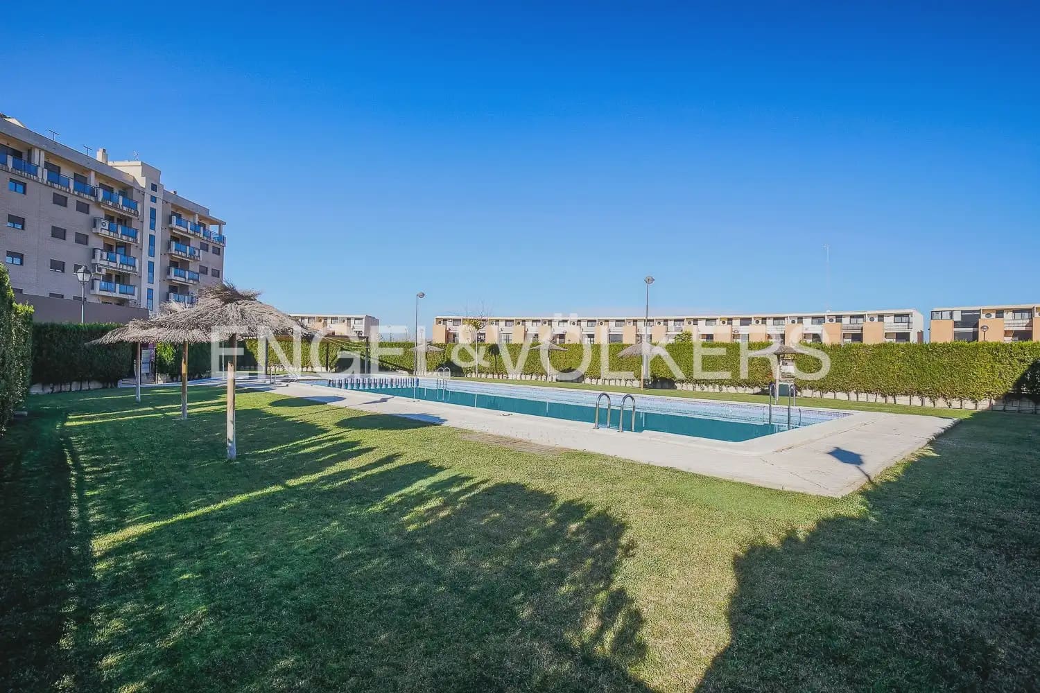 3 bedroom Terraced Villa for sale in Puig with pool garage - € 490,000 (Ref: 10130699)