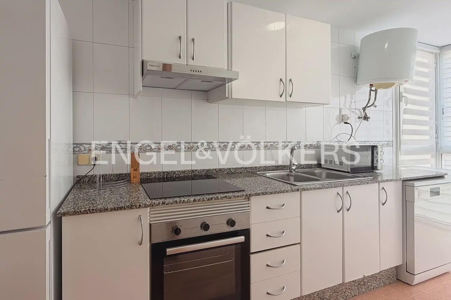 3 Zimmer Wohnung zu vermieten in Moncada - 1.500 € (Ref: 10133456)