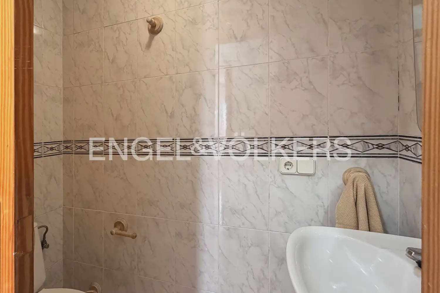 3 Zimmer Wohnung zu vermieten in Moncada - 1.500 € (Ref: 10133456)