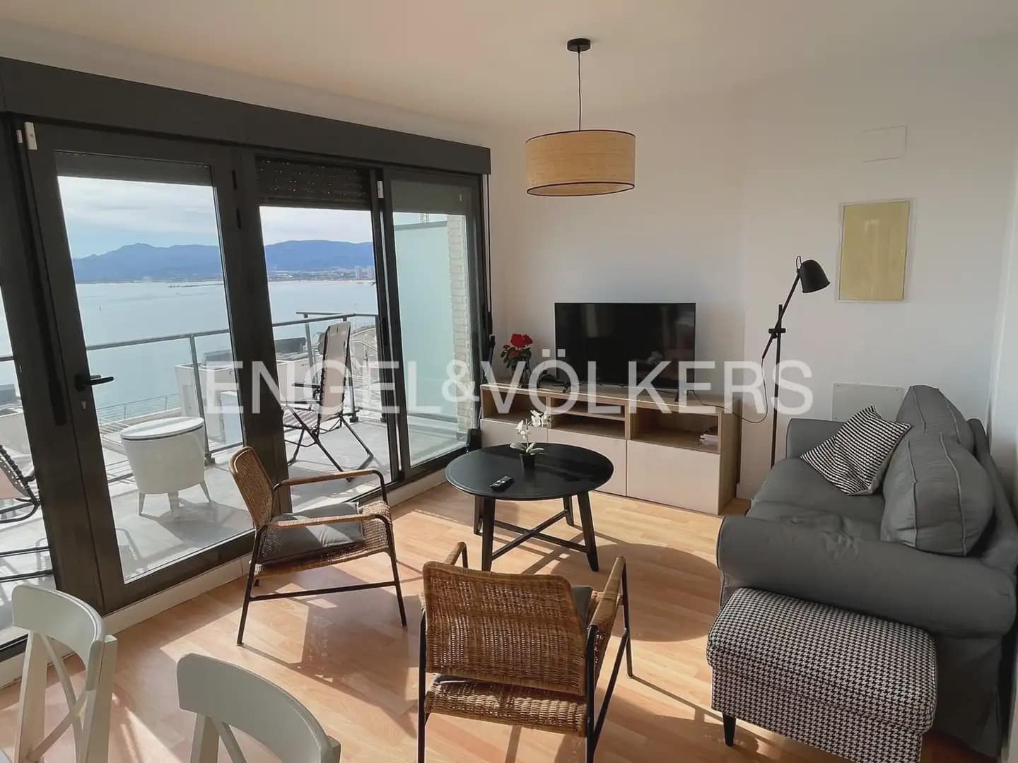 Appartement de 3 chambres à louer à Cullera avec piscine garage - 2 400 € (Ref: 10133457)