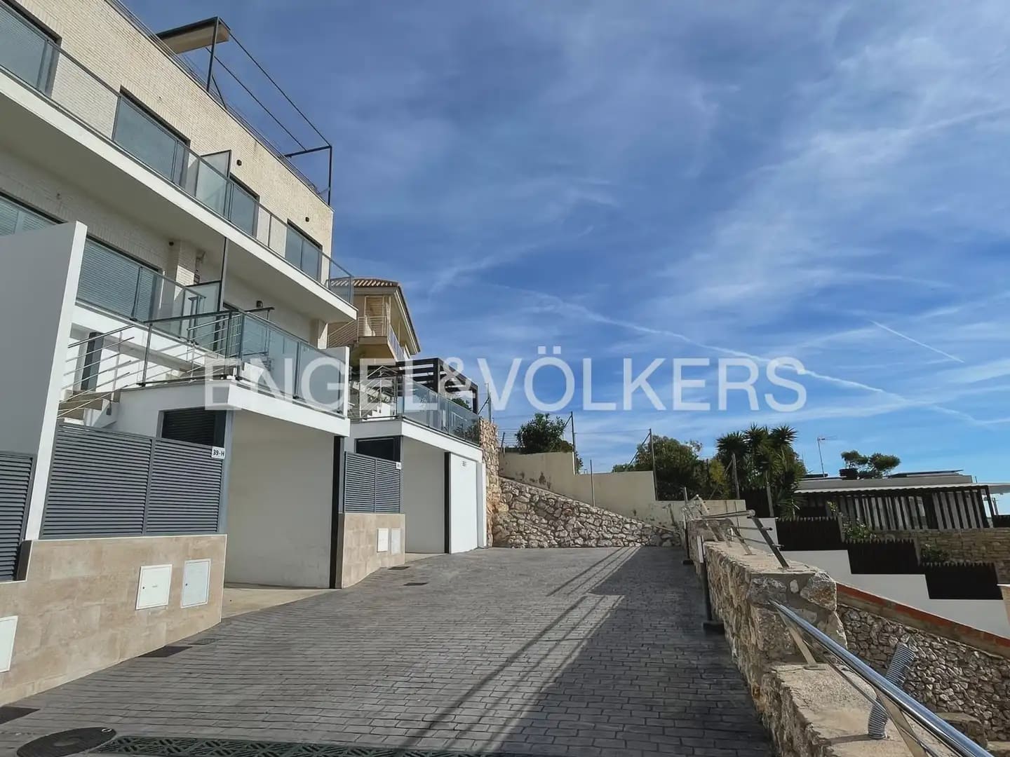 Appartement de 3 chambres à louer à Cullera avec piscine garage - 2 400 € (Ref: 10133457)