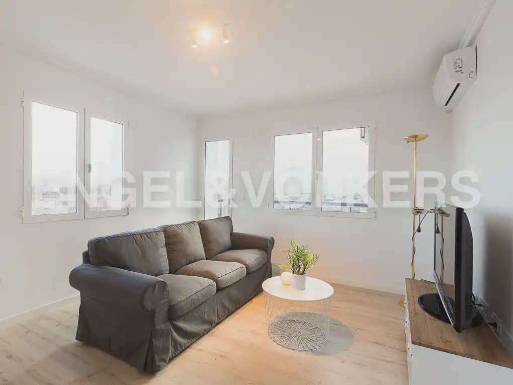 2 sovrum Lägenhet att hyra i Valencia stad - 1 800 € (Ref: 10133604)