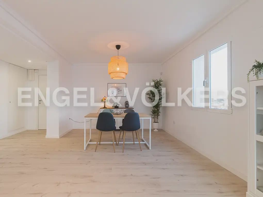 2 sovrum Lägenhet att hyra i Valencia stad - 1 800 € (Ref: 10133604)