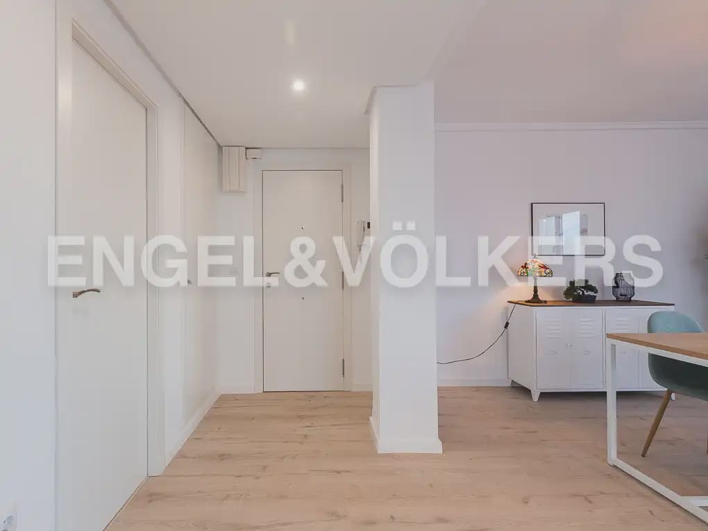 2 sovrum Lägenhet att hyra i Valencia stad - 1 800 € (Ref: 10133604)